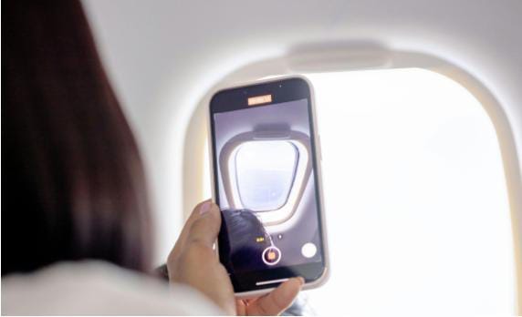 ways-to-contact-air-canada-customer-service:-via-phone-number,-chat-and-email-guide