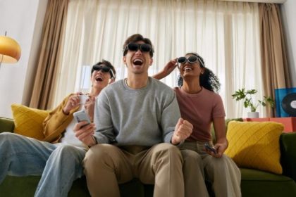 rokid’s-new-spatial-computing-glasses-are-lighter,-cheaper,-and-smarter-than-you’d-expect