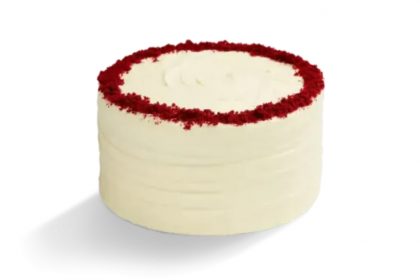 cakes-that-wow:-red-velvet-goodness-&-dreamy-2-tiered-wedding-cakes